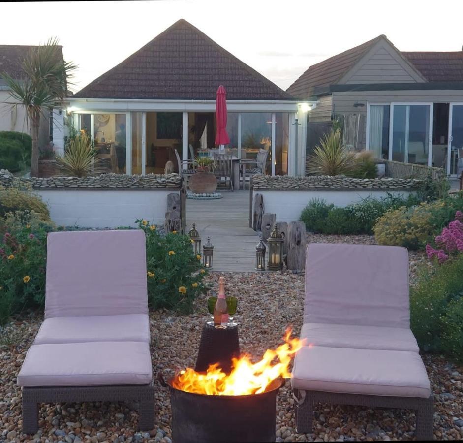 216 Coast Road, Ocean Bliss Direct Access & Endless Waves * Pevensey