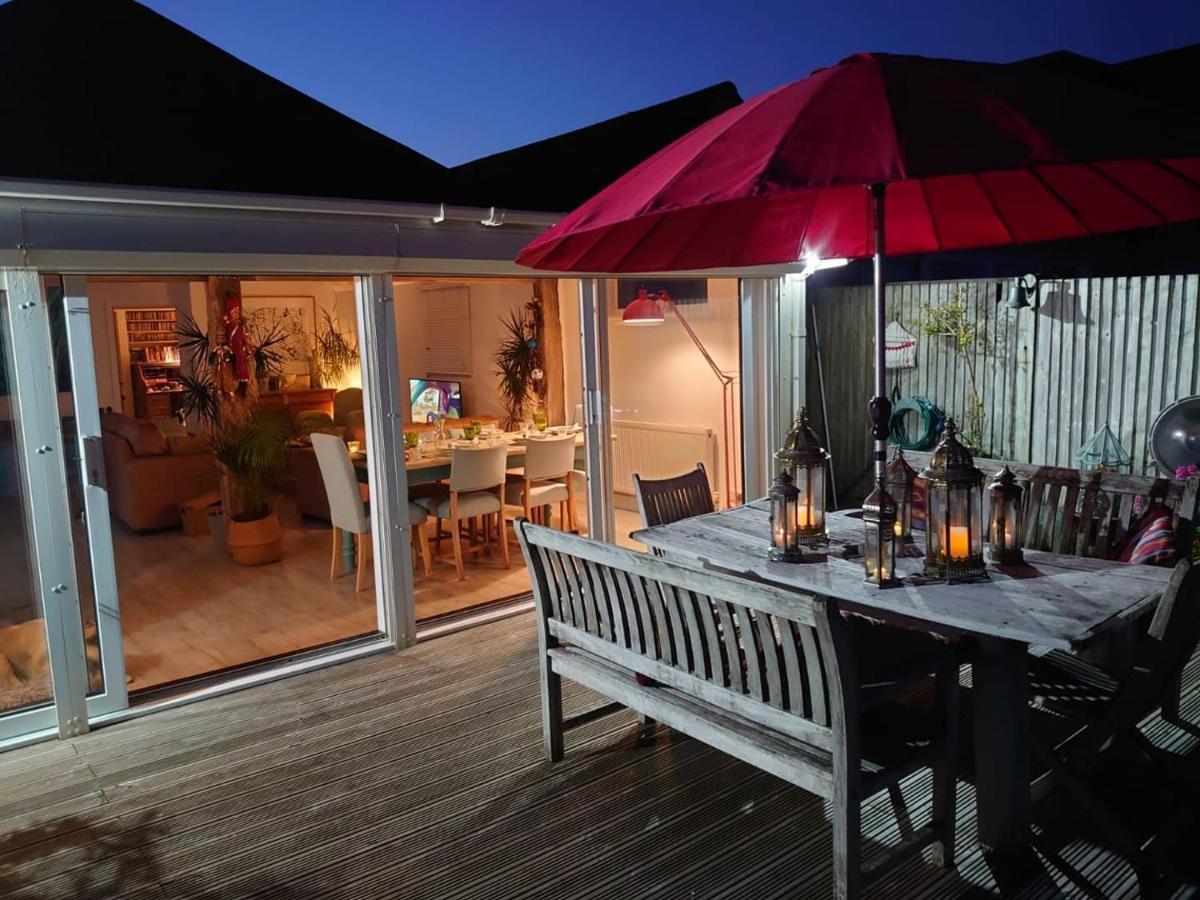 216 Coast Road, Ocean Bliss Direct Access & Endless Waves