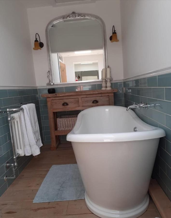 Holiday home 216 Coast Road, Ocean Bliss Direct Access & Endless Waves *