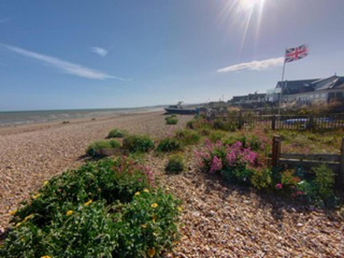 216 Coast Road, Ocean Bliss Direct Access & Endless Waves Pevensey